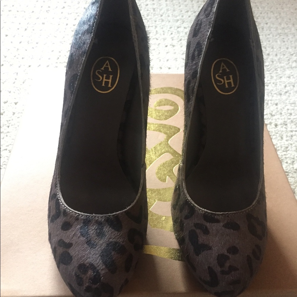 Shoes - Picture 8 of 8